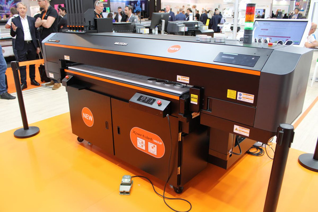 Mutoh stelt op FESPA nieuwe vlakbedprinter XpertJet 1462UF voor