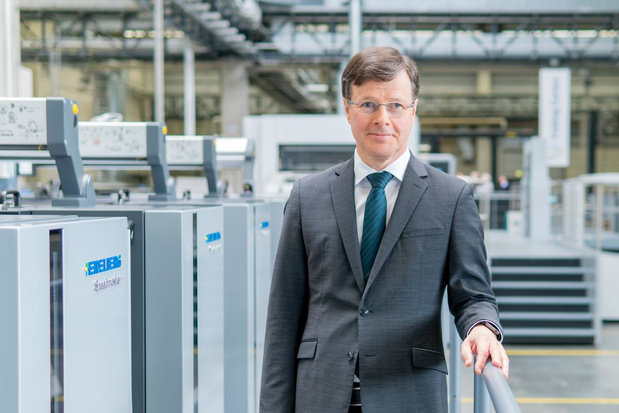 Heidelberg krikt omzet en bedrijfsresultaat op