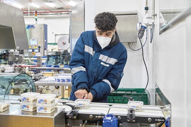 Atelier flambant neuf et nouveaux emballages pour les salades Fine Food Spreads 