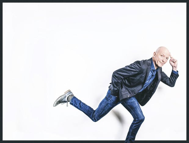 Le rédacteur en chef passe le flambeau